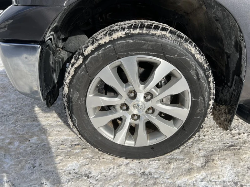 Toyota Tundra JBL* CREWMAX* 5.7* ПОДГРЕВ* КОЖА* КАМЕРА* ОБДУХВАН, снимка 8 - Автомобили и джипове - 53251631