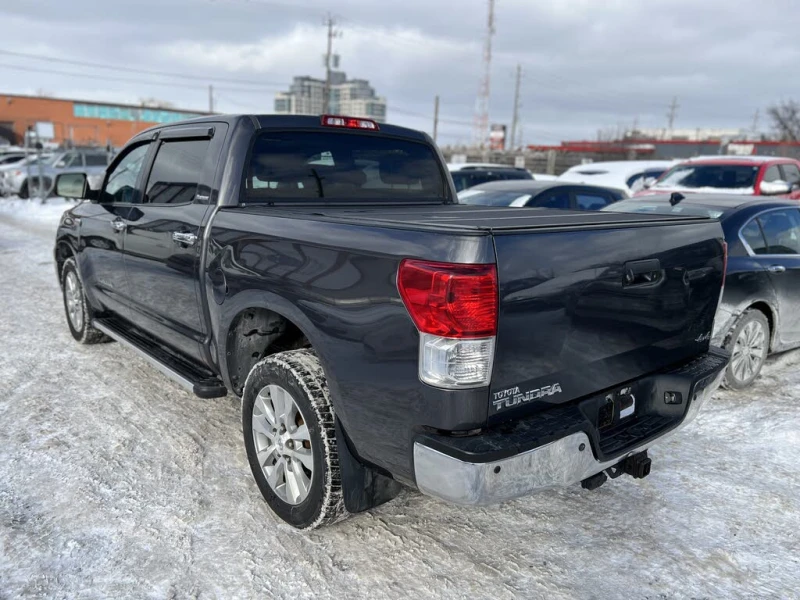 Toyota Tundra JBL* CREWMAX* 5.7* ПОДГРЕВ* КОЖА* КАМЕРА* ОБДУХВАН, снимка 4 - Автомобили и джипове - 53251631