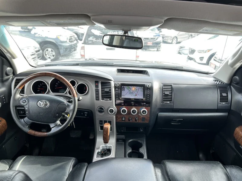 Toyota Tundra JBL* CREWMAX* 5.7* ПОДГРЕВ* КОЖА* КАМЕРА* ОБДУХВАН, снимка 12 - Автомобили и джипове - 53251631