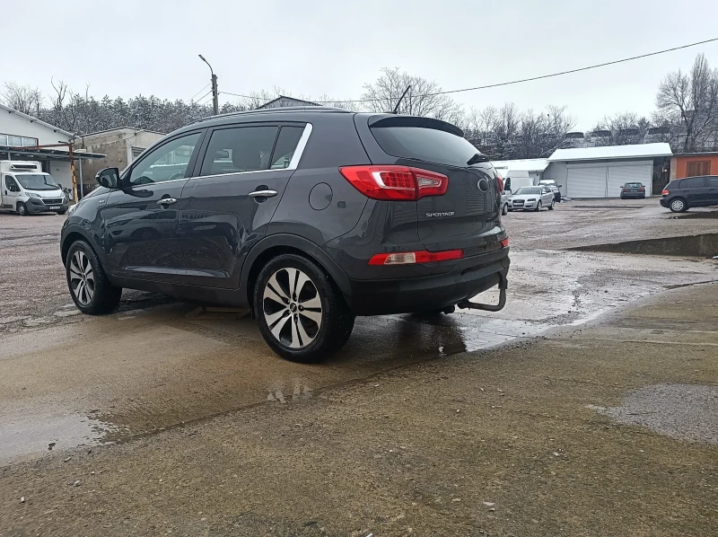 Kia Sportage 2.0crdi AWD, снимка 3 - Автомобили и джипове - 53445705