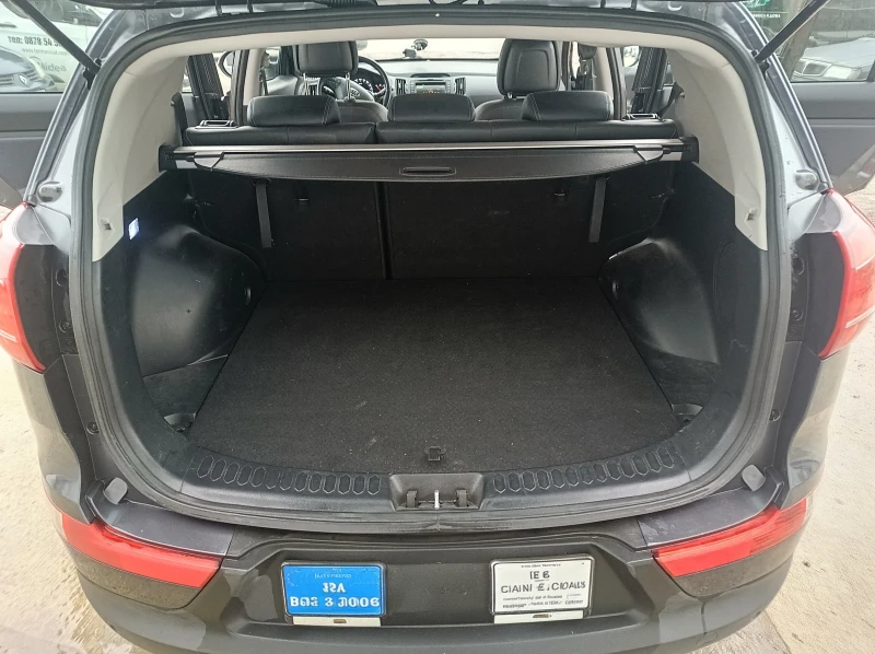 Kia Sportage 2.0crdi AWD, снимка 6 - Автомобили и джипове - 53445705