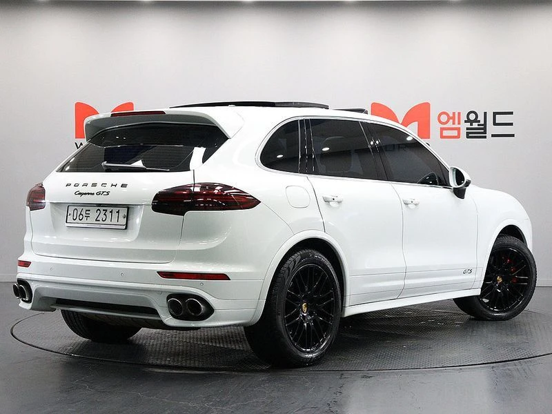 Porsche Cayenne 3.6 GTS| 440к.с.| ВКЛ.ТЕХНОТЕСТ, снимка 4 - Автомобили и джипове - 55174138