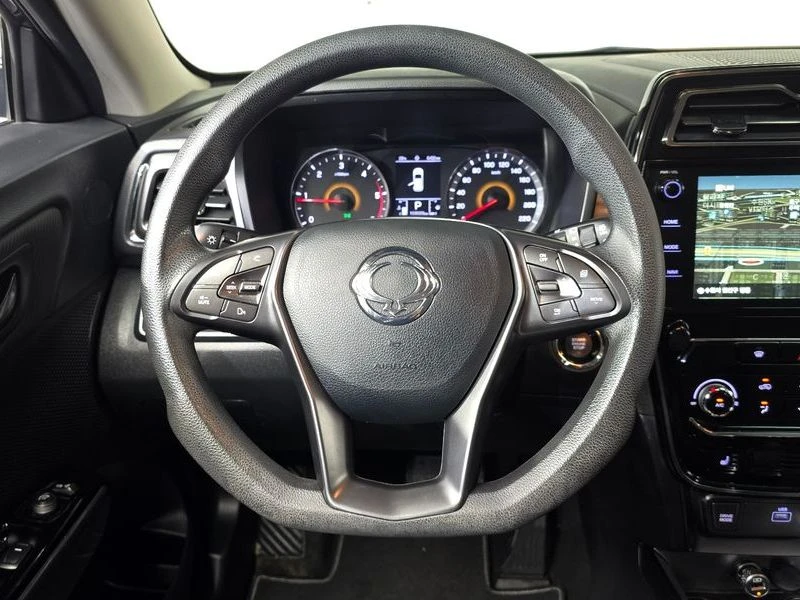 SsangYong Tivoli 1.6 673910 Automatic, снимка 12 - Автомобили и джипове - 55749466
