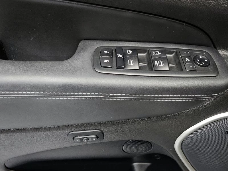 Jeep Cherokee 3.6 Summit| 295к.с., снимка 12 - Автомобили и джипове - 56395841