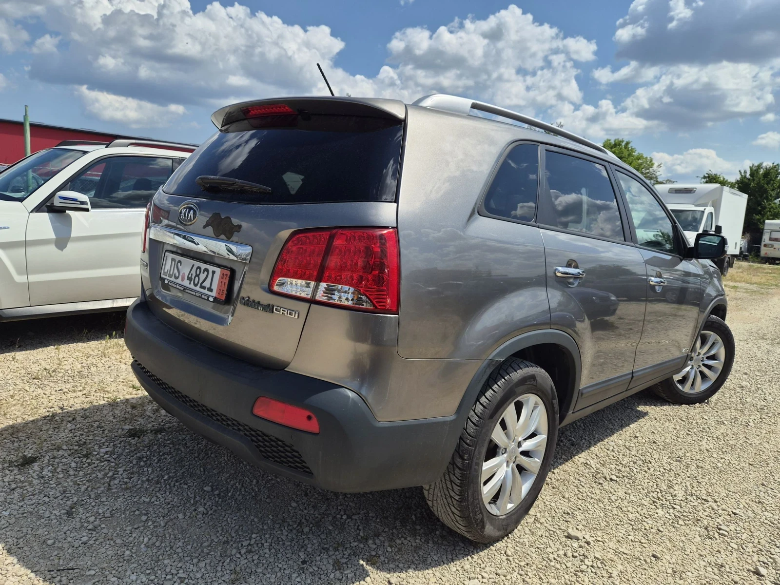 Kia Sorento 2.2 CRDI , снимка 3 - Автомобили и джипове - 55243175