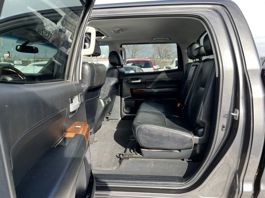 Toyota Tundra JBL* CREWMAX* 5.7* �������* ����* ������* �������� | Mobile.bg � ����������� 16