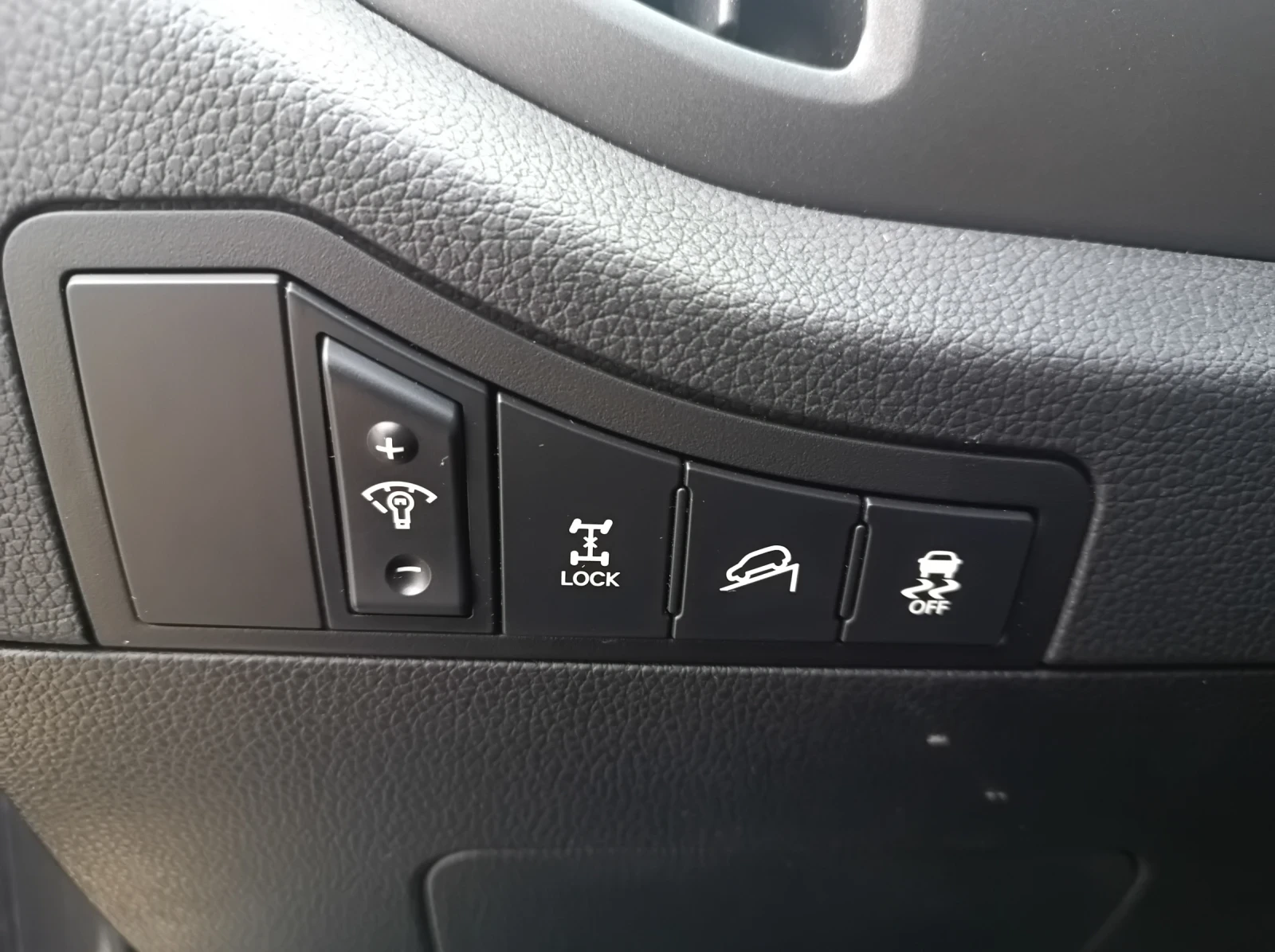 Kia Sportage 2.0crdi AWD - изображение 10