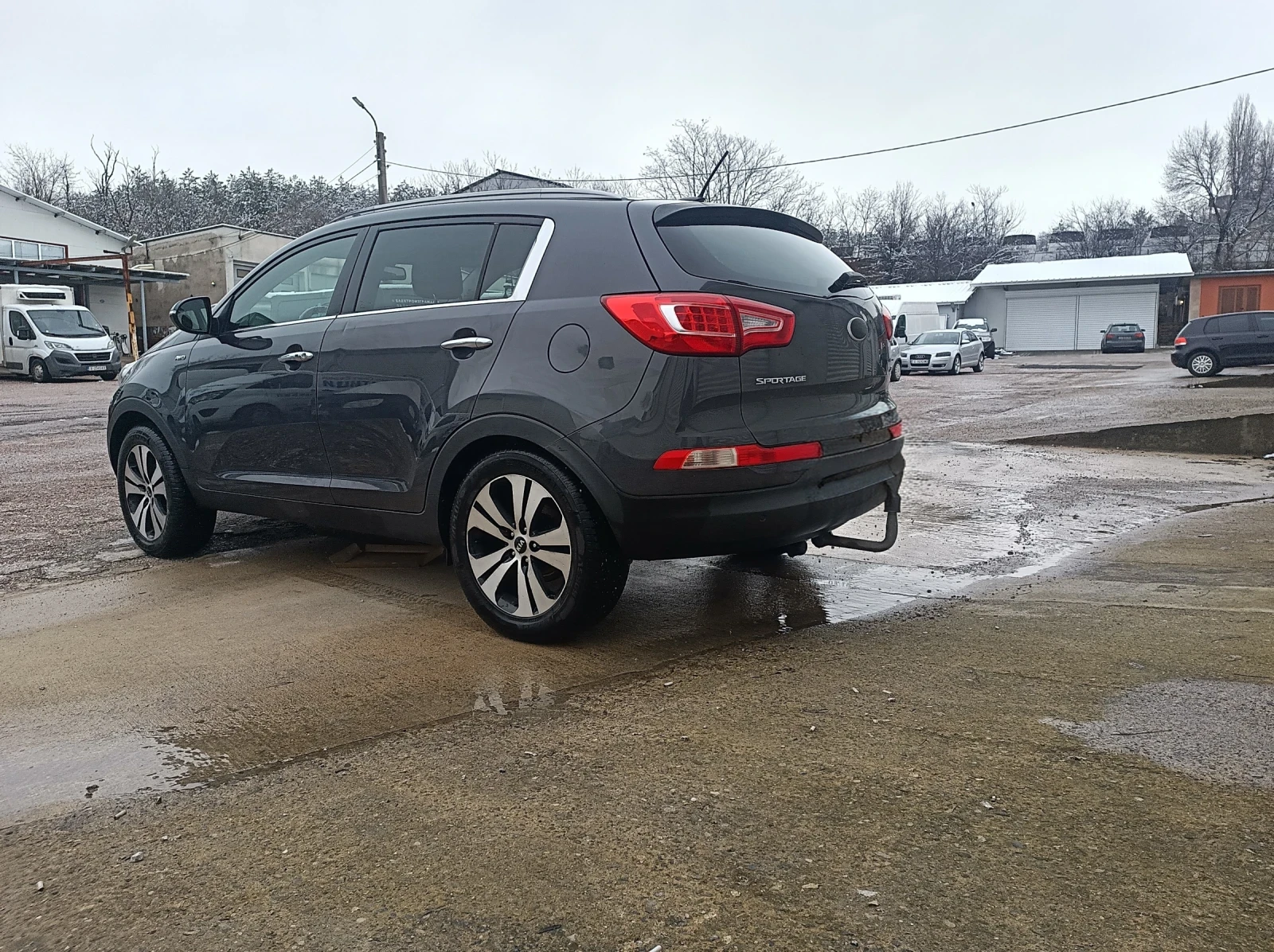 Kia Sportage 2.0crdi AWD - изображение 3