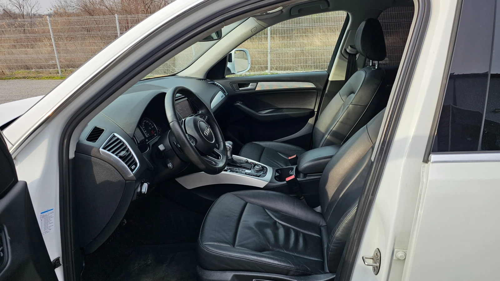 Audi Q5 2.0TDI S-LINE Avtomatik , снимка 9 - Автомобили и джипове - 53719409