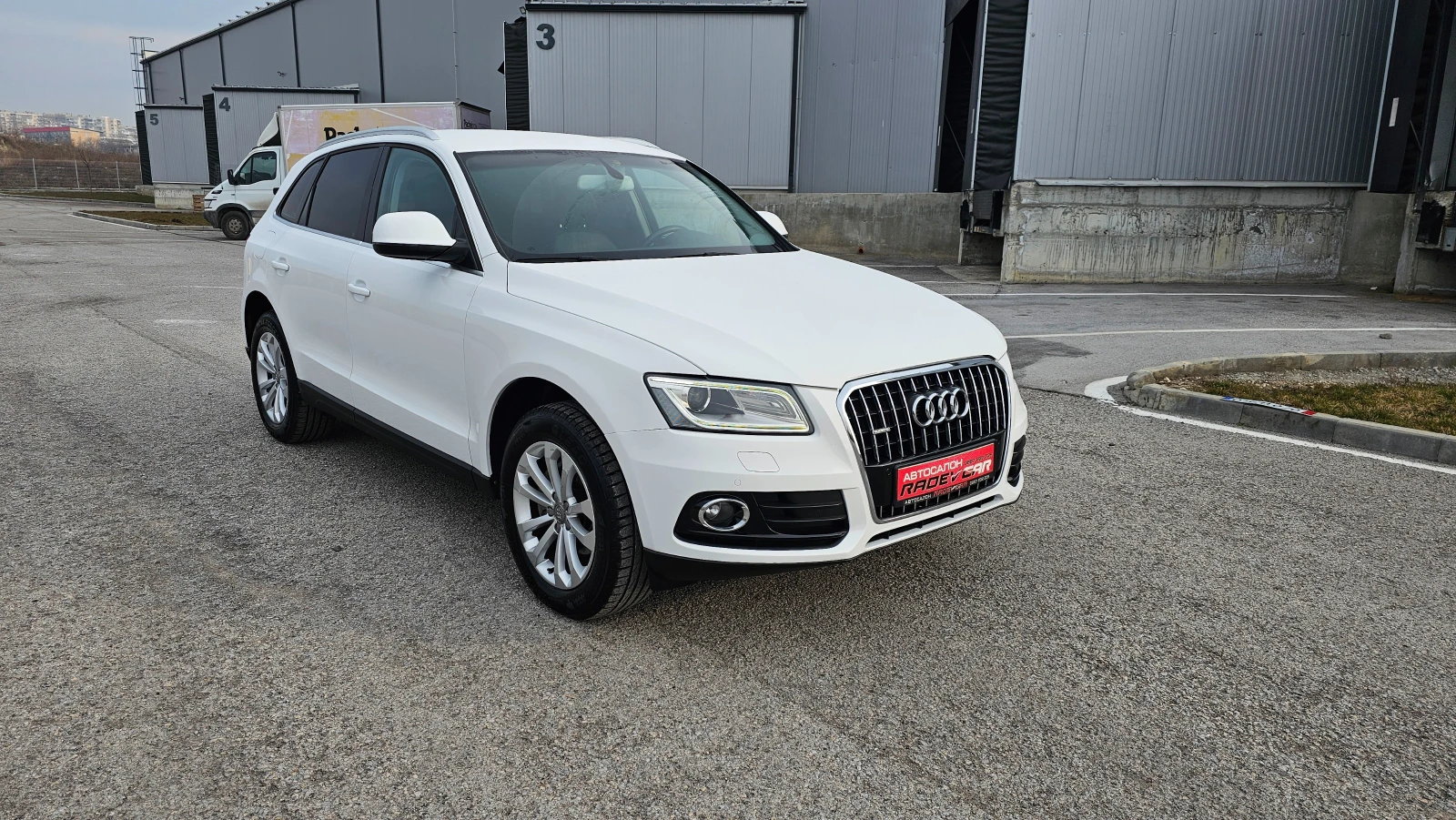 Audi Q5 2.0TDI S-LINE Avtomatik , снимка 7 - Автомобили и джипове - 53719409
