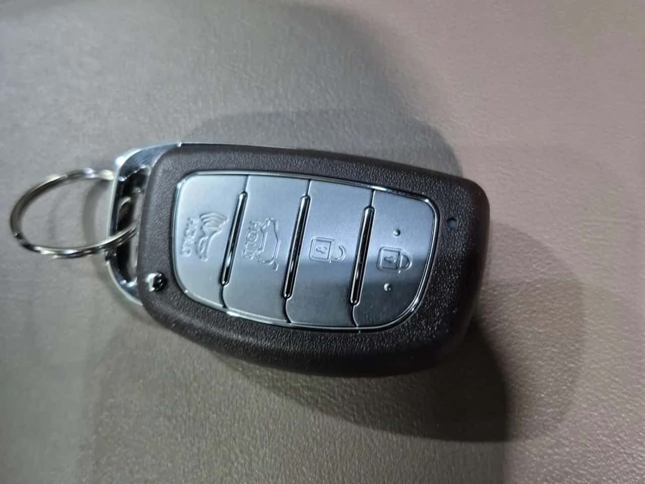 Hyundai Tucson * ULTIMATE * CARFAX * ���� �� �� | Mobile.bg � ����������� 10