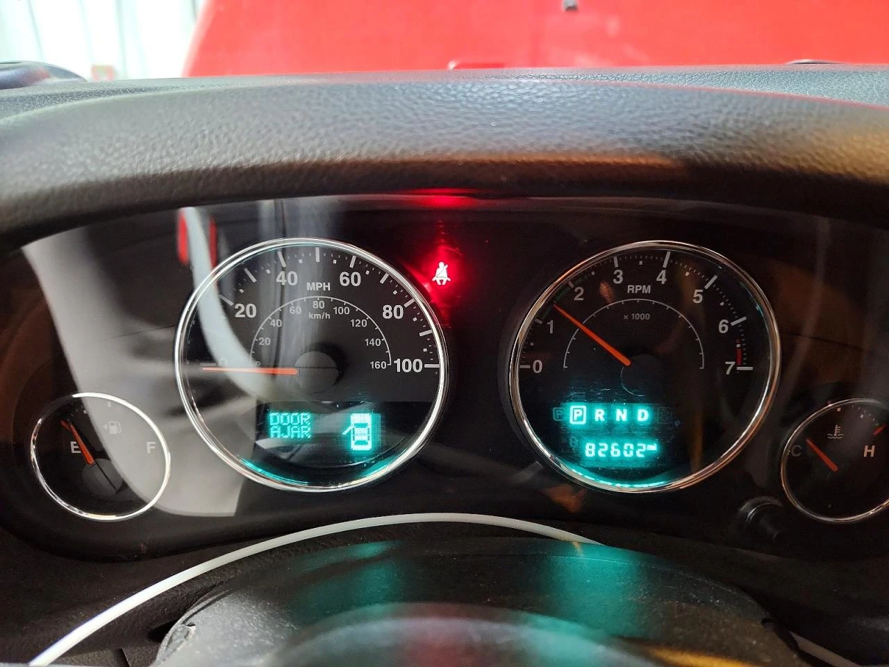 Jeep Wrangler UNLIMITED SAHARA, снимка 9 - Автомобили и джипове - 54932657