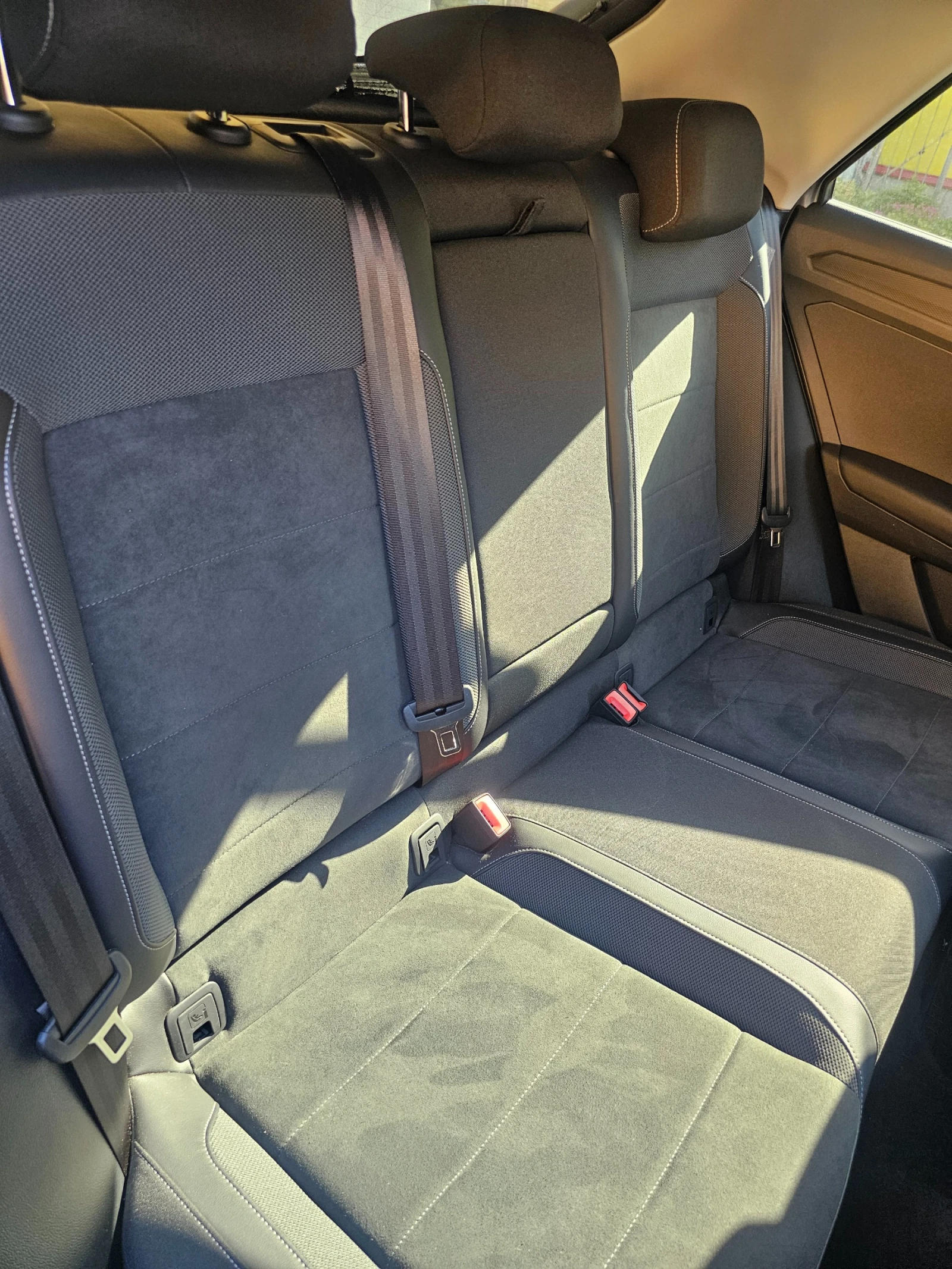 VW T-Roc R-line, снимка 12 - Автомобили и джипове - 55232463