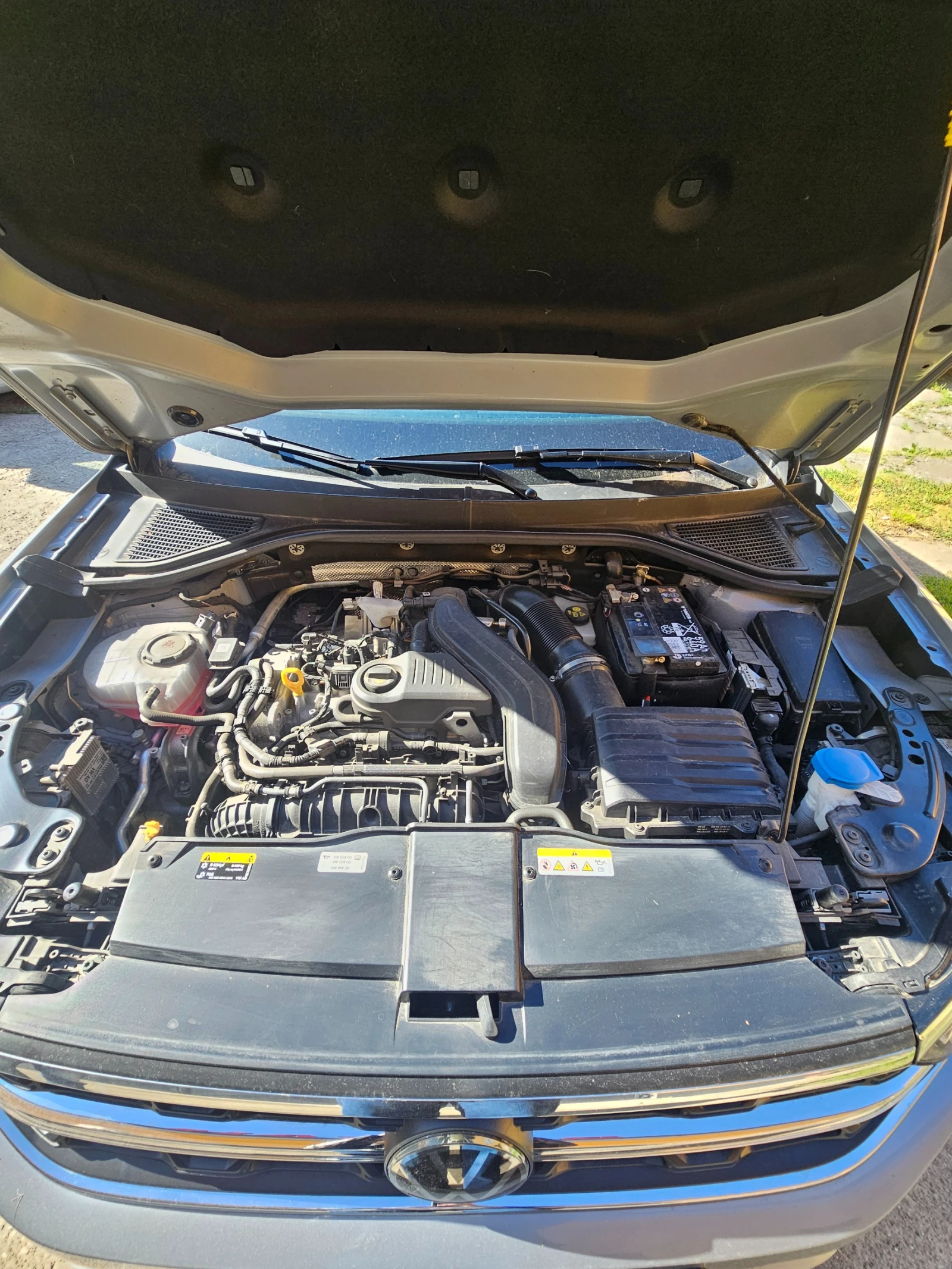 VW T-Roc R-line, снимка 15 - Автомобили и джипове - 55232463
