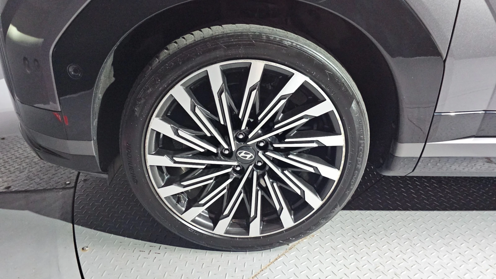 Hyundai Santa fe 2.5T 4WD Calligraphy | 360  Camera | HUD | Massage, снимка 5 - Автомобили и джипове - 55524402