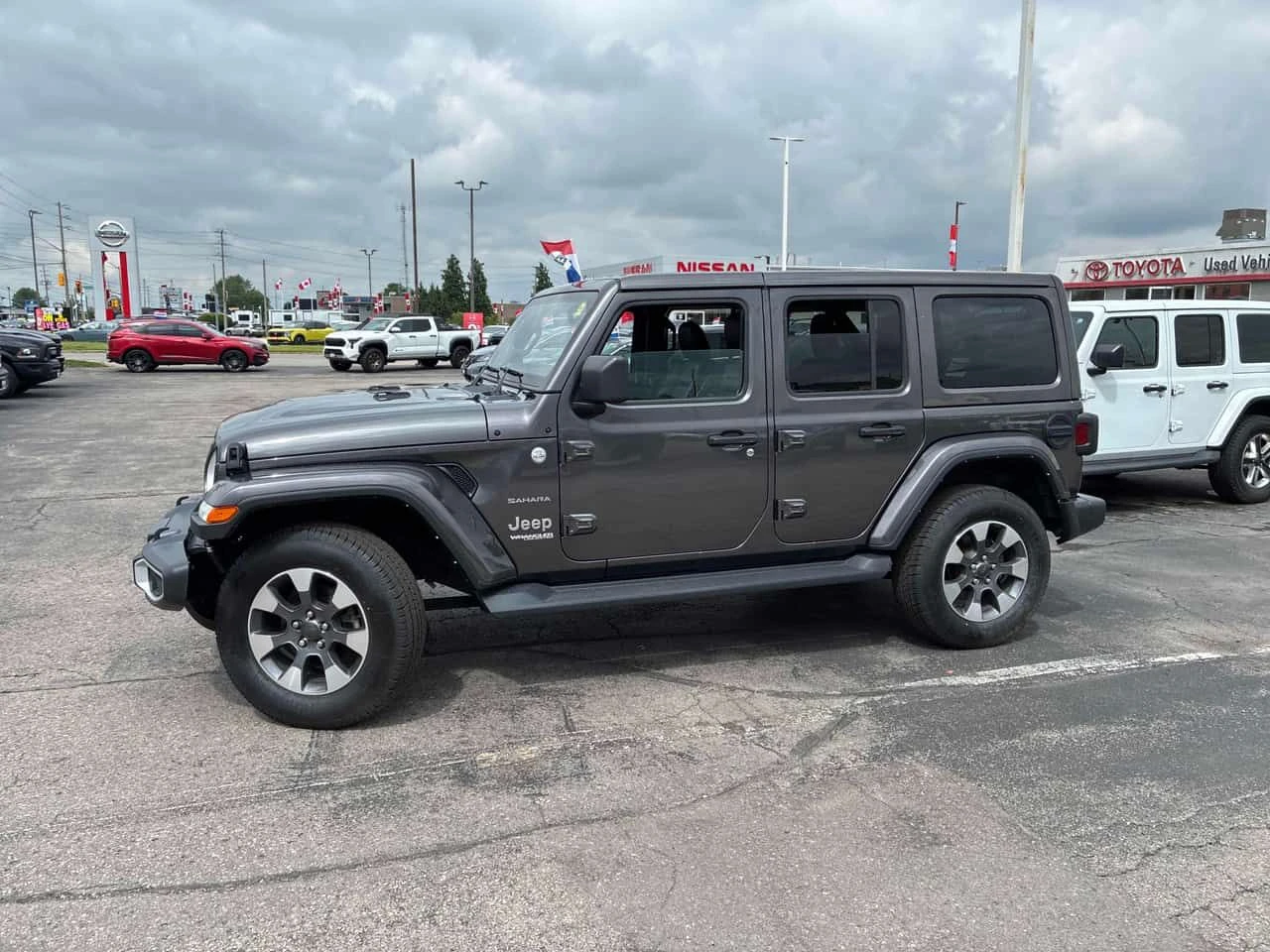 Jeep Wrangler * Unlimited Sahara* АВТОКРЕДИТ * , снимка 2 - Автомобили и джипове - 55556060
