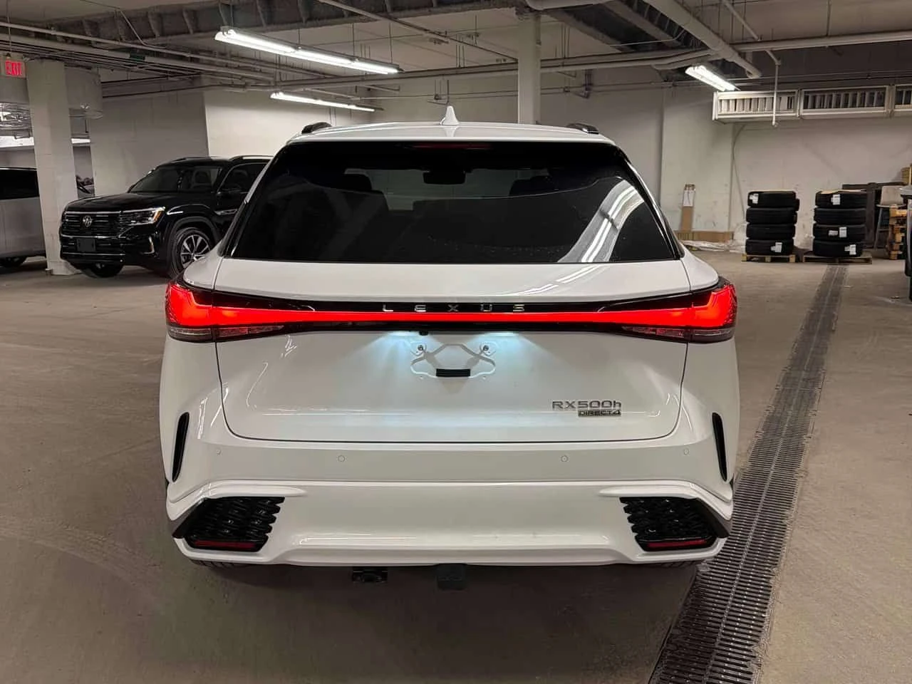 Lexus RX 500h F-Sport 2 CARFAX, снимка 4 - Автомобили и джипове - 55652726
