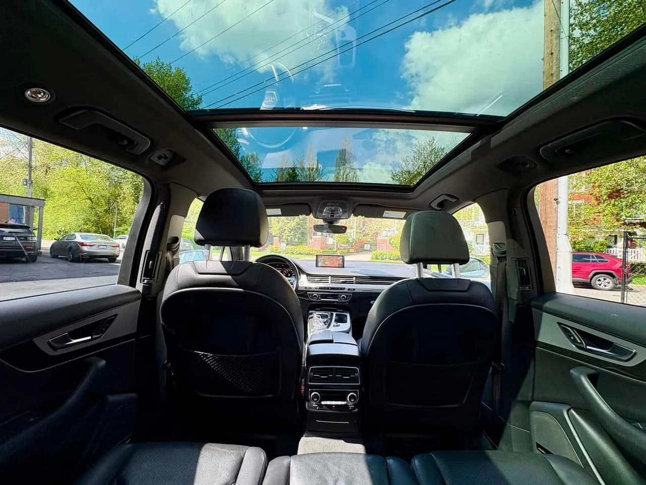 Audi Q7  3.0T Technik / 360 / DIS / HUD /BOSE / CARFAX , снимка 12 - Автомобили и джипове - 55677605