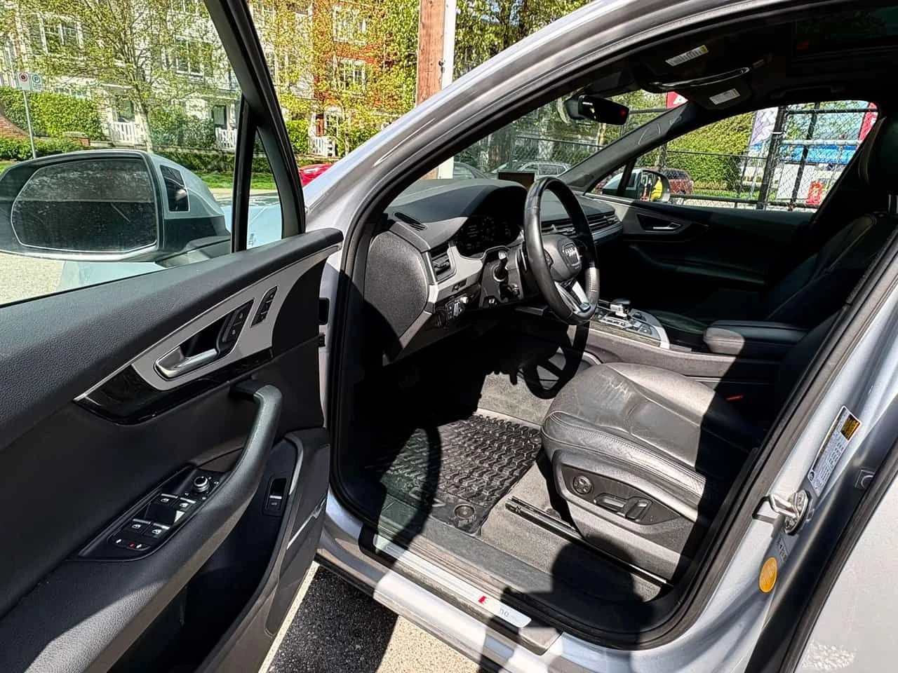 Audi Q7  3.0T Technik / 360 / DIS / HUD /BOSE / CARFAX , снимка 16 - Автомобили и джипове - 55677605