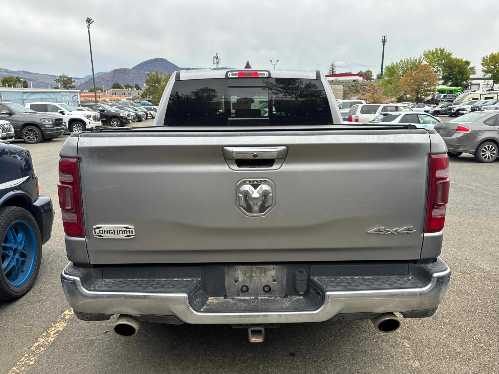Dodge RAM 1500 * Longhorn * CARFAX * БЕЗ ПЪРВОНАЧАЛНА ВНОСКА, снимка 4 - Автомобили и джипове - 55948232