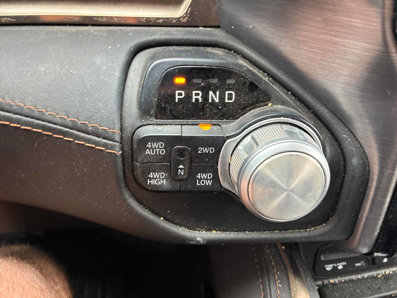 Dodge RAM 1500 * Longhorn * CARFAX * БЕЗ ПЪРВОНАЧАЛНА ВНОСКА, снимка 16 - Автомобили и джипове - 55948232