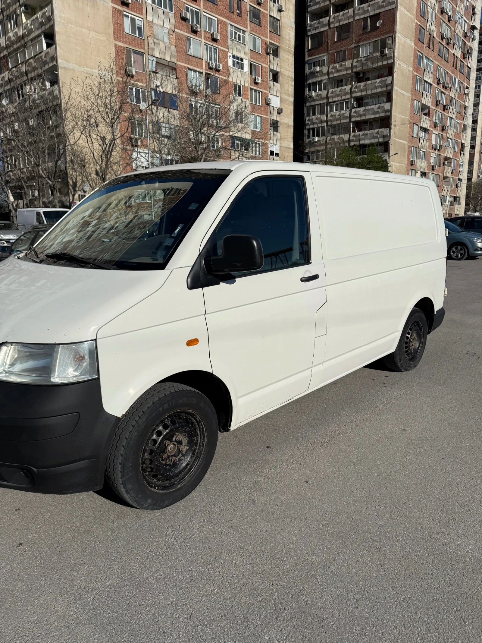 VW T5 1.9tdi, снимка 2 - Бусове и автобуси - 54131638