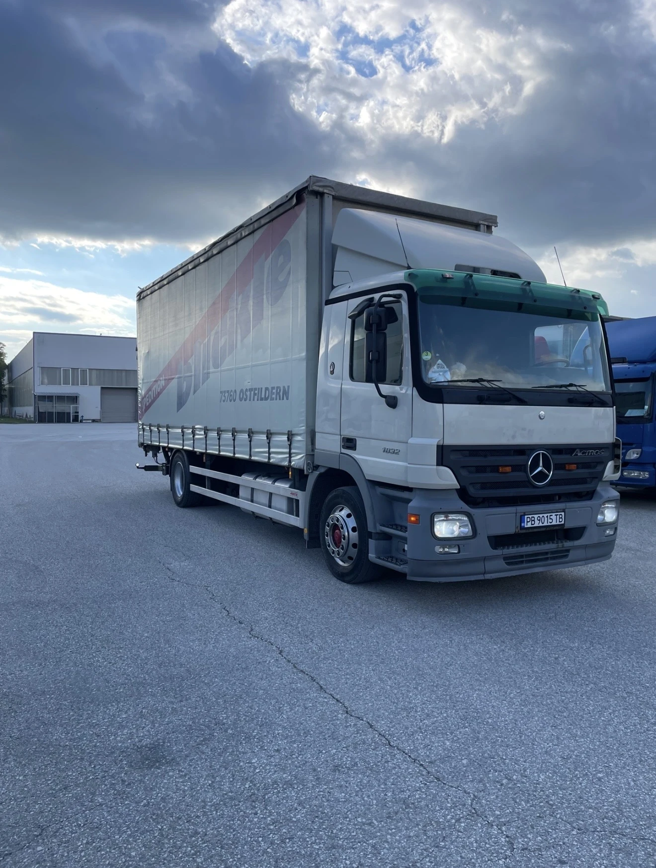 Mercedes-Benz Actros 1832