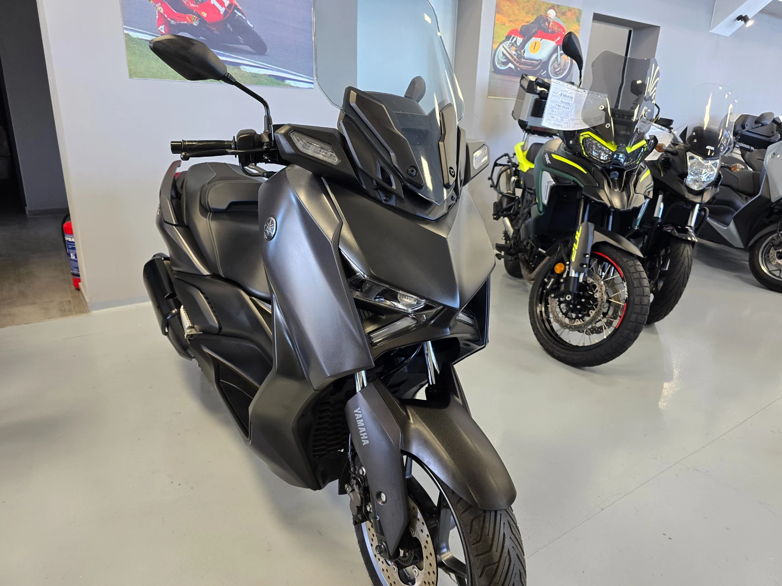 Yamaha X-max 300ie, ABS, 2023г., снимка 7 - Мотоциклети и мототехника - 55323899