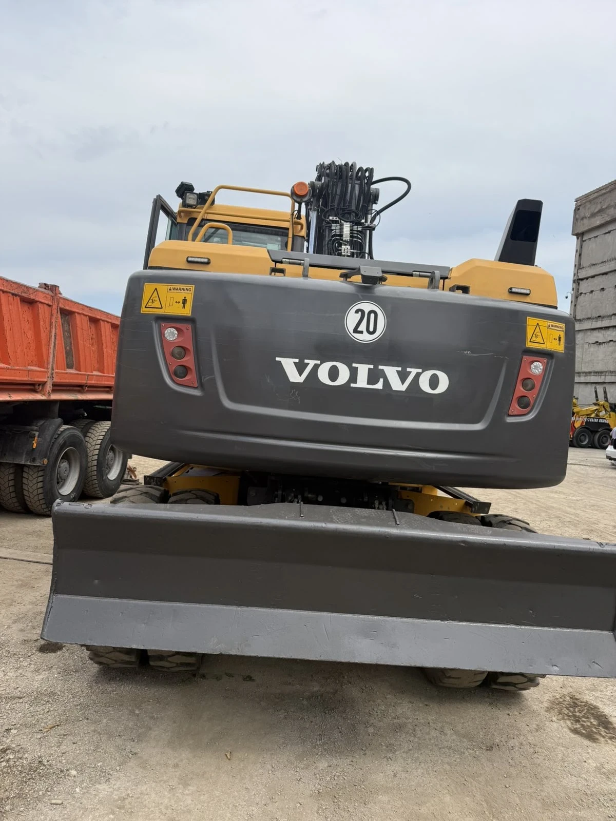 Багер Volvo EW140 D, снимка 4 - Индустриална техника - 55014139