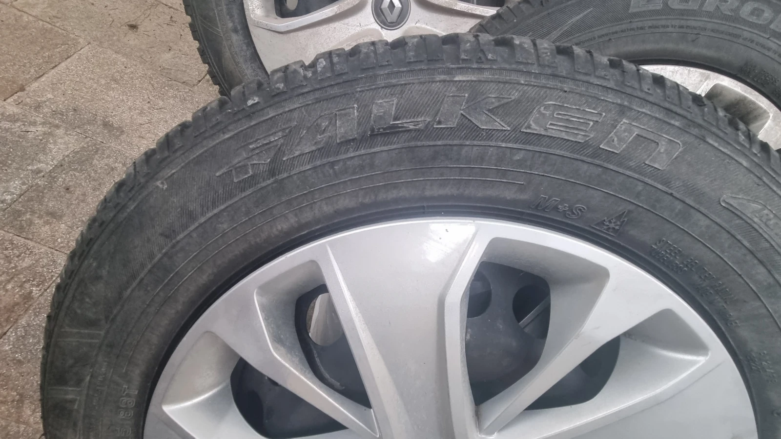 ���� � ������ 185/65R15 �� Renault | Mobile.bg � ����������� 3
