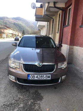 Skoda Superb  - изображение 1