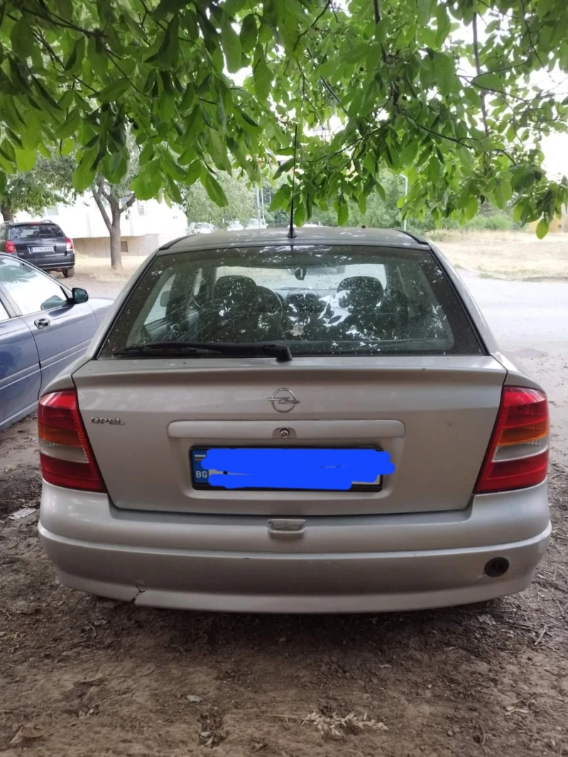 Opel Astra 1, 8 газ/бензин КАПАРИРАНА, снимка 4 - Автомобили и джипове - 47358133