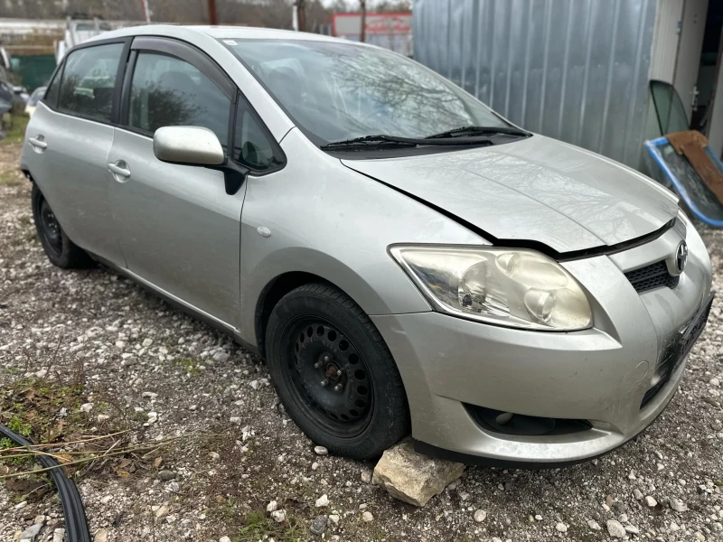 Toyota Auris 2.0 d4d, снимка 2 - Автомобили и джипове - 48129913