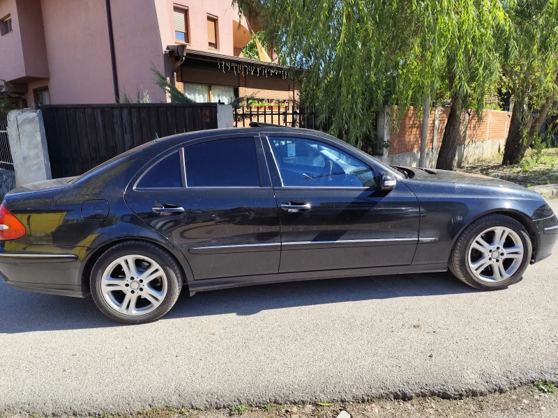 Mercedes-Benz E 500, снимка 1 - Автомобили и джипове - 48368184