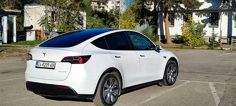 Tesla Model Y Long Range, снимка 4 - Автомобили и джипове - 49244849