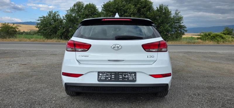 Hyundai I30 1.5 GDI-110hp, снимка 4 - Автомобили и джипове - 50218000