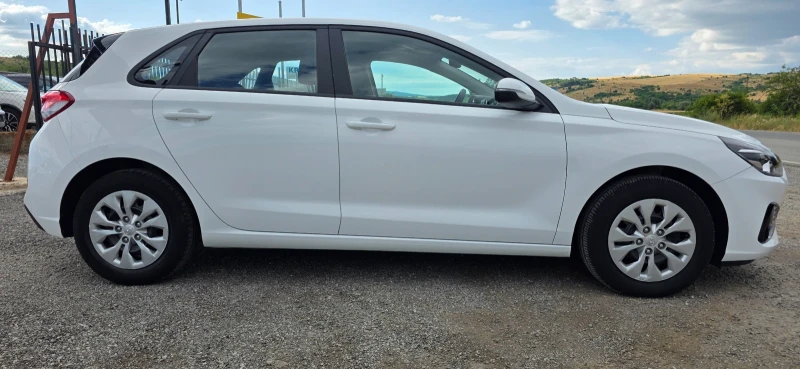 Hyundai I30 1.5 GDI-110hp, снимка 3 - Автомобили и джипове - 50218000