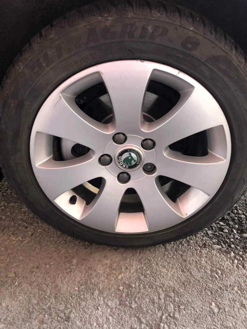 Skoda Superb, снимка 11 - Автомобили и джипове - 52510933