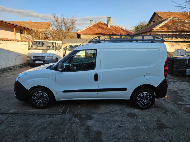 Opel Combo 1.3CDTI КЛИМА, снимка 8 - Автомобили и джипове - 52752893