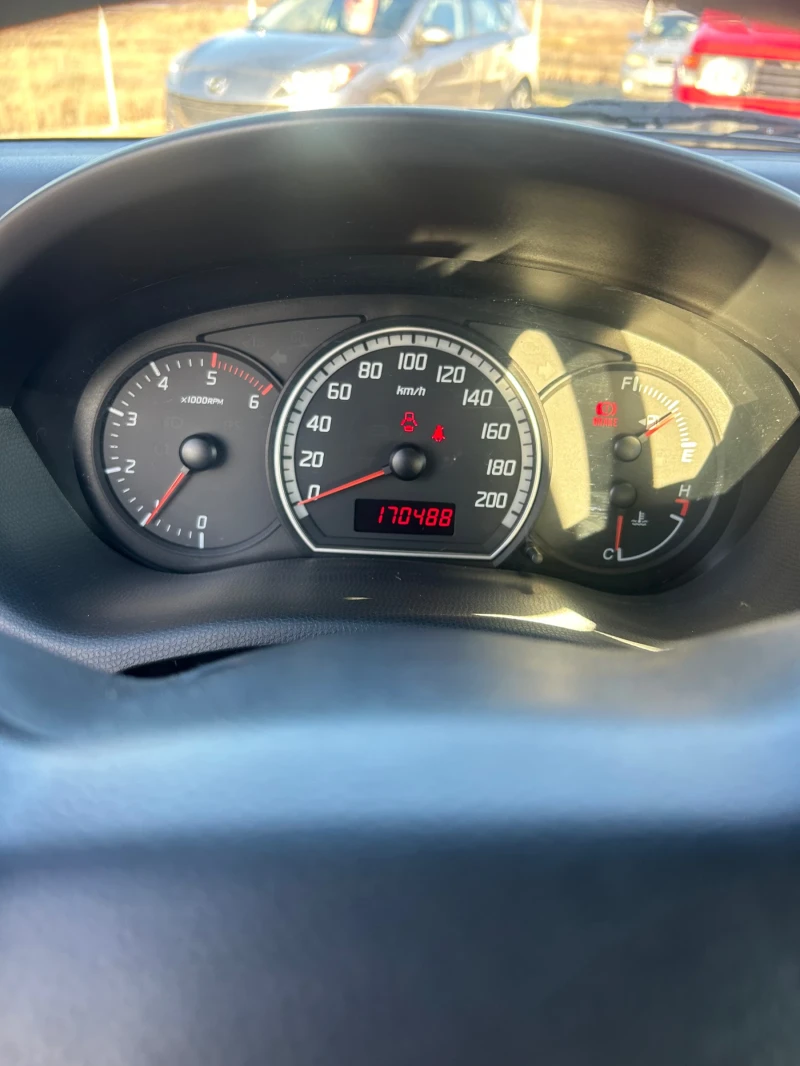 Suzuki Swift, снимка 15 - Автомобили и джипове - 52835302