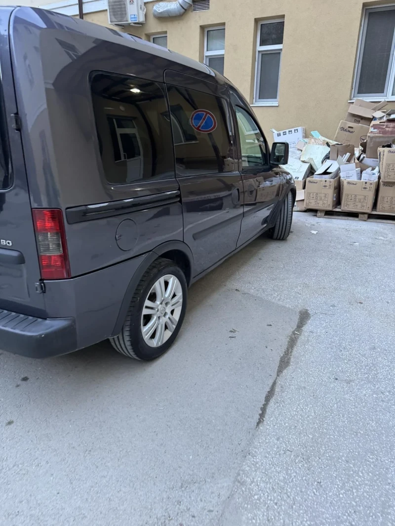 Opel Combo 1.7 CDTI, снимка 2 - Автомобили и джипове - 53111621