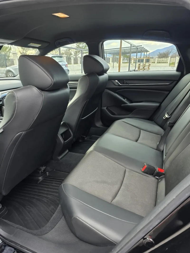 Honda Accord HYBRID, снимка 13 - Автомобили и джипове - 53404895
