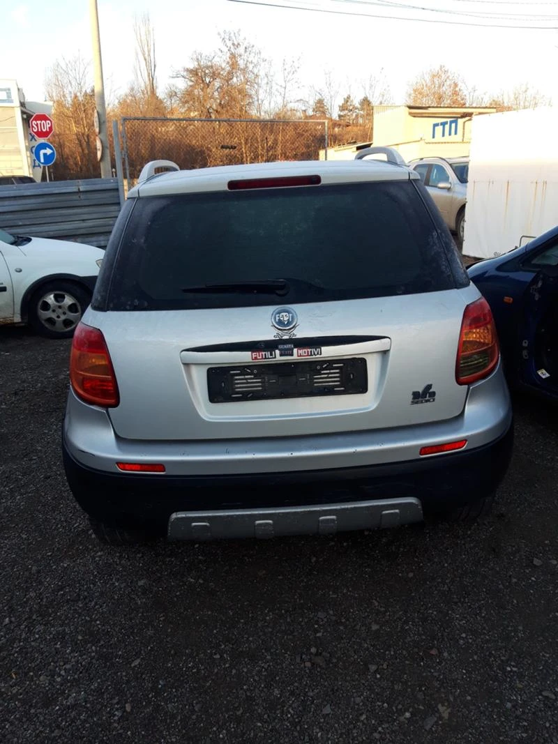 Fiat Sedici 1.9mjet 4x4 НА ЧАСТИ, снимка 4 - Автомобили и джипове - 35215597