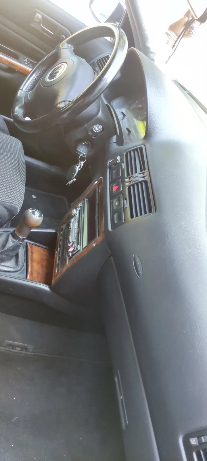 VW Bora, снимка 11 - Автомобили и джипове - 56144229