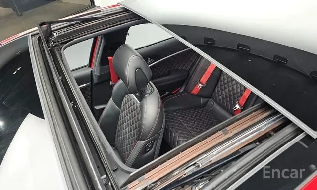 Genesis G70 AWD (4х4), снимка 17 - Автомобили и джипове - 56153014
