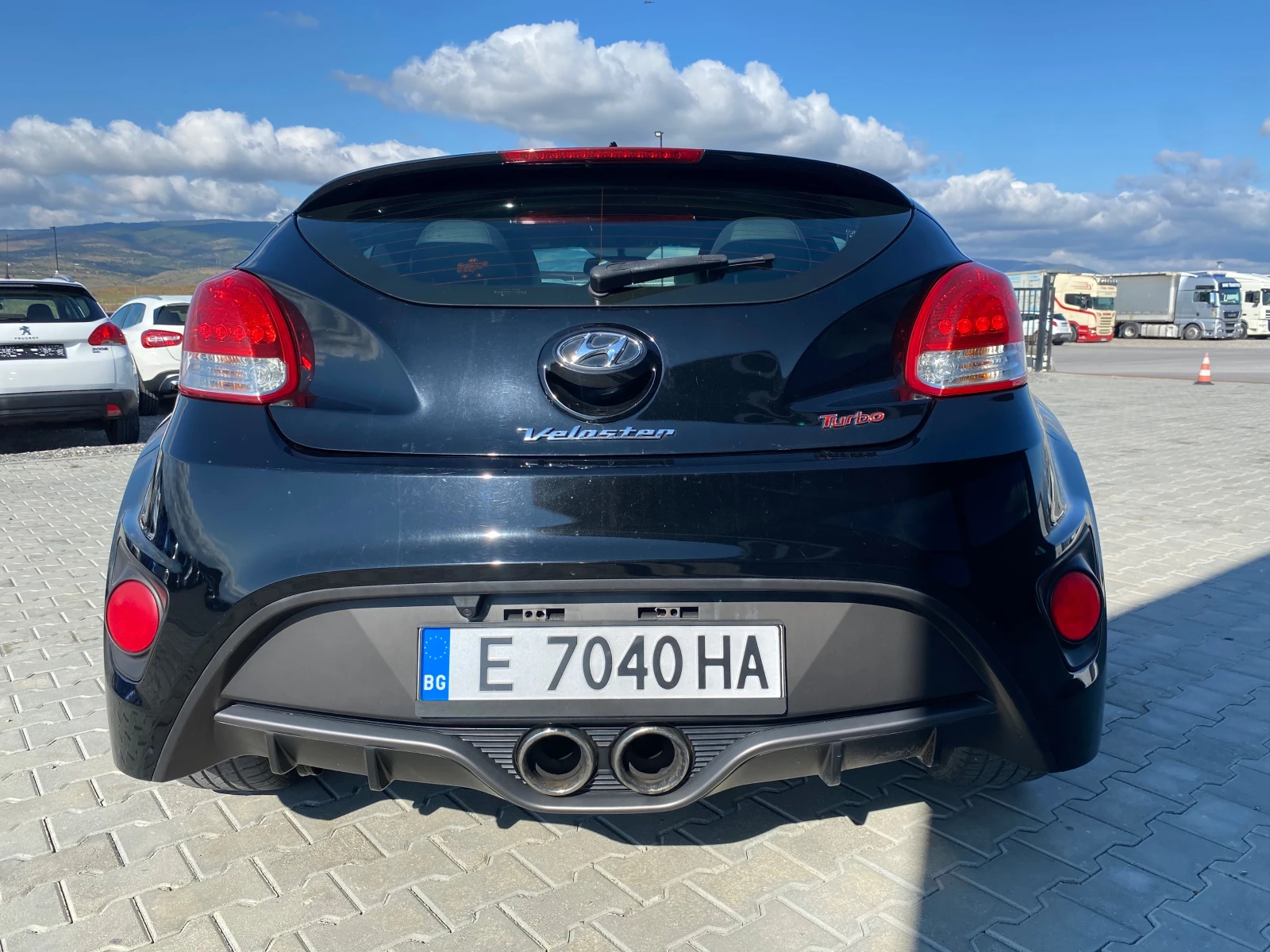 Hyundai Veloster  1.6turbo - изображение 6