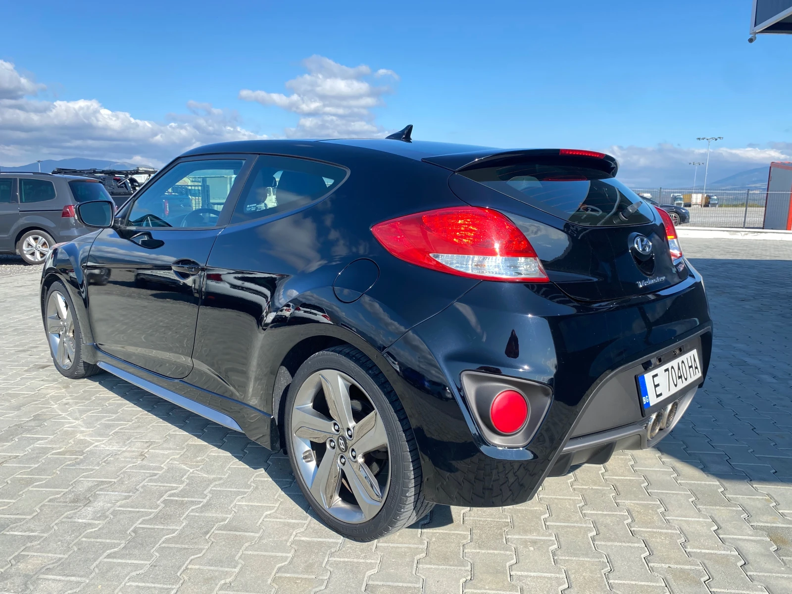 Hyundai Veloster  1.6turbo - изображение 7