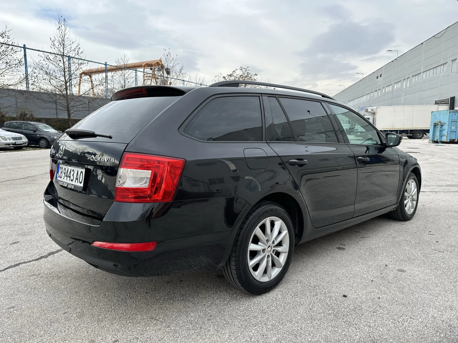 Skoda Octavia 1.6d 90 к.с. - изображение 4