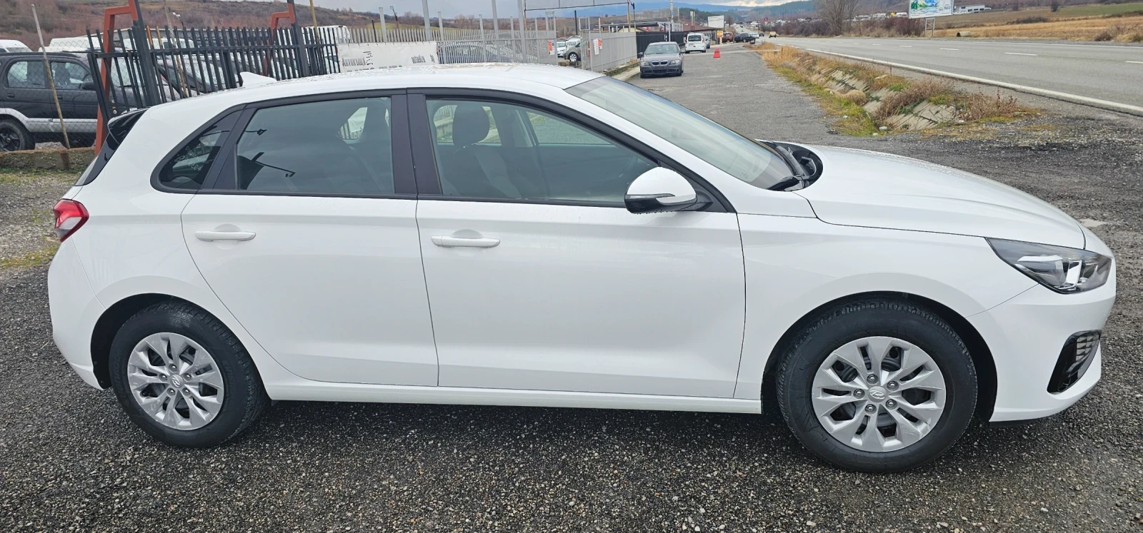 Hyundai I30 1.5 GDI-110hp - изображение 4