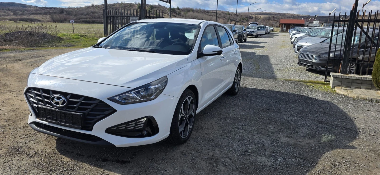 Hyundai I30 1.5 GDI-110hp, снимка 2 - Автомобили и джипове - 50218000